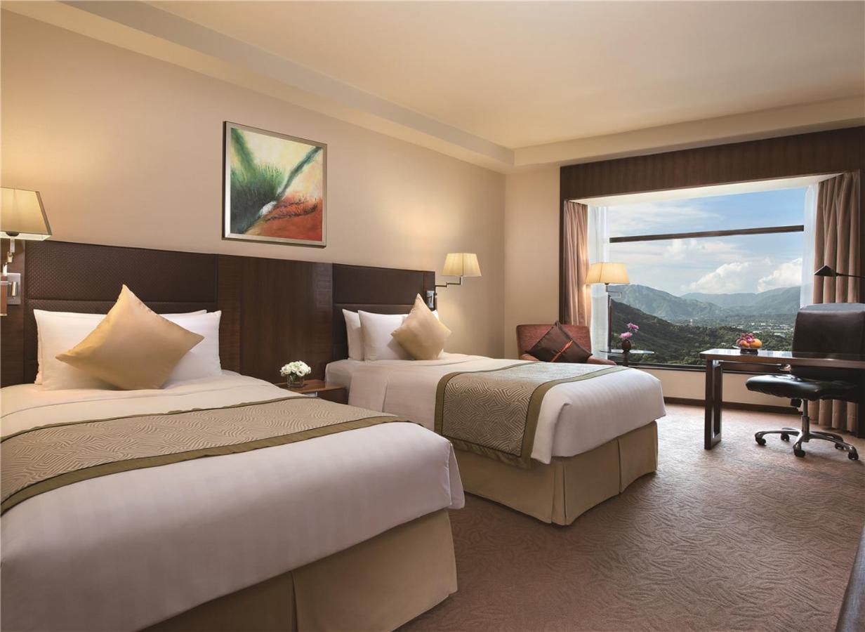 Shangri-La Shenzhen - Nearby Luohu Border, Outdoor Swimming Pool Экстерьер фото